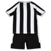 Virallinen pelipaita Newcastle United Koti 2022-23 Lyhythihainen - Lasten ( + Lyhyet housut )